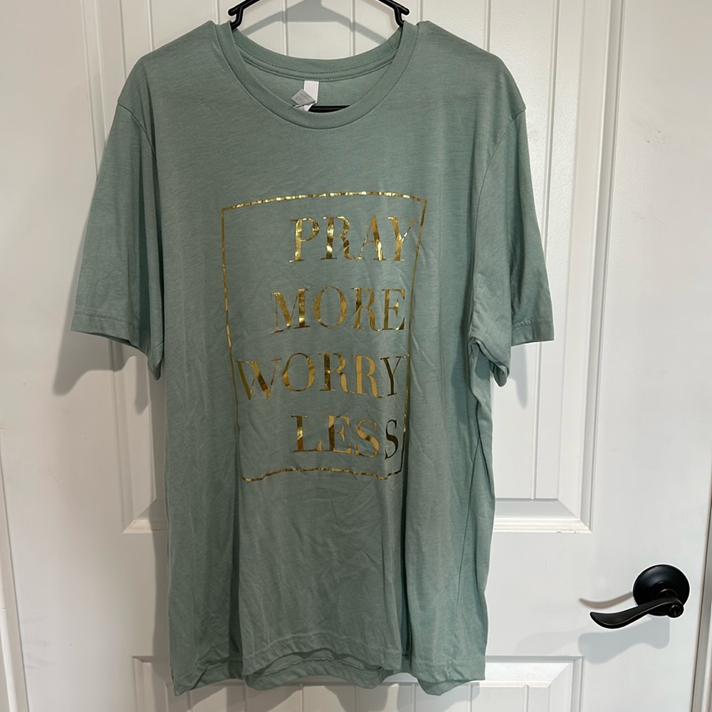 Green and gold Christian t shirt - Picture 1 of 1